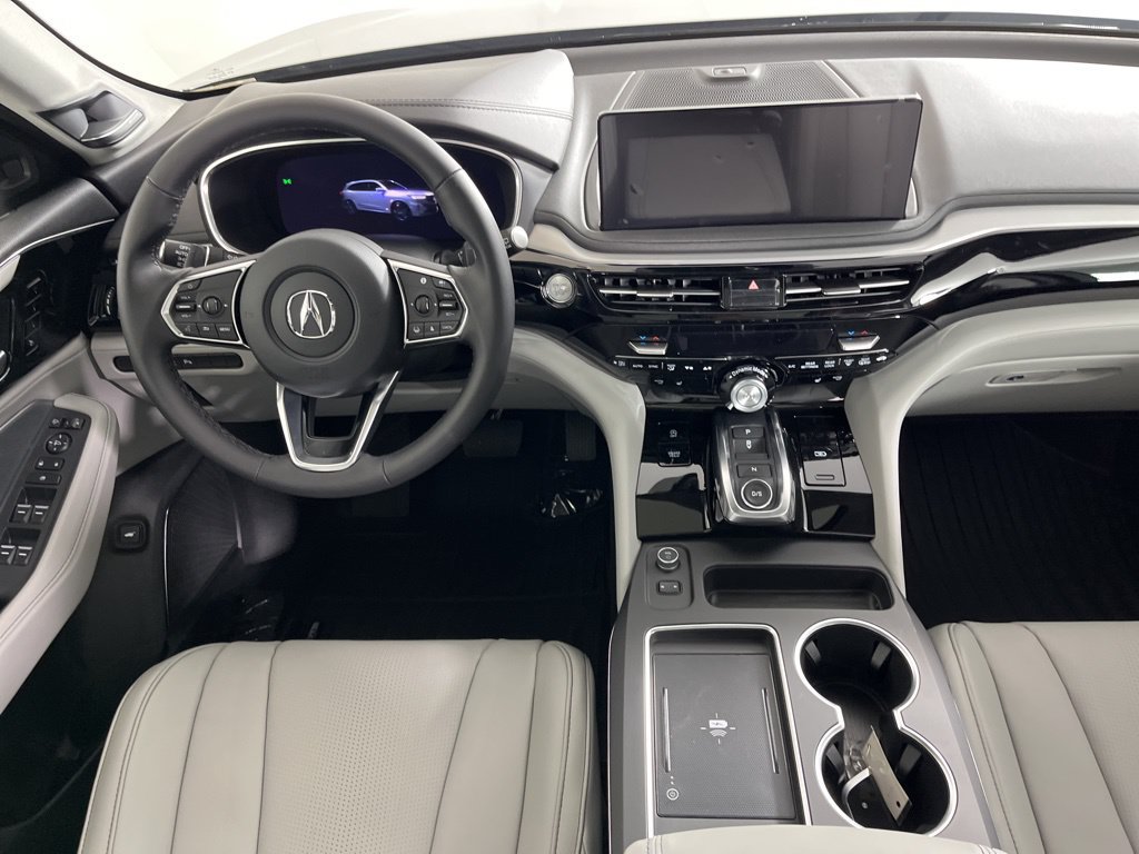 Used 2026 Acura MDX w/ Technology Package AWD/4WD image 2