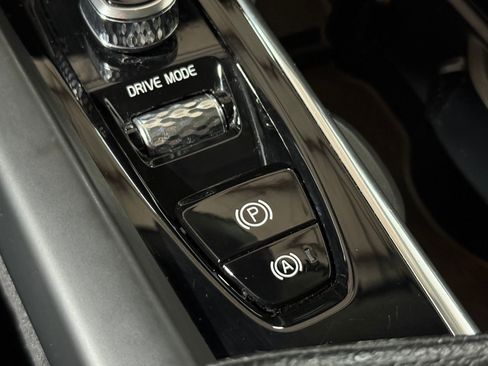 Used 2019 Volvo XC60 T5 Inscription w/ Protection Package Premier image 29