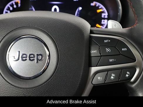 Used 2019 Jeep Grand Cherokee Trailhawk w/ Trailhawk Luxury Group AWD/4WD image 10