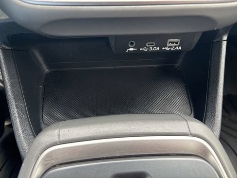 Used 2024 Subaru Crosstrek 2.0i Premium AWD/4WD image 30