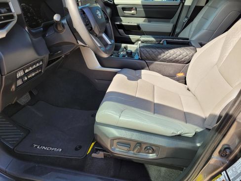 Used 2024 Toyota Tundra Limited w/ Power Package AWD/4WD image 21