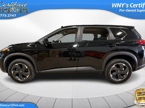 Used 2025 Nissan Rogue SV image 9