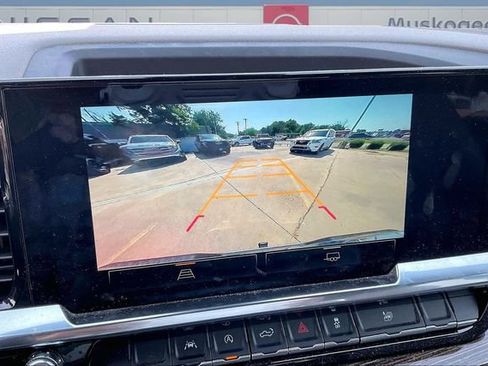 Used 2024 GMC Sierra 1500 SLE RWD image 14