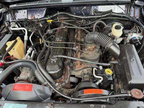 Used 1999 Jeep Cherokee Sport RWD image 21