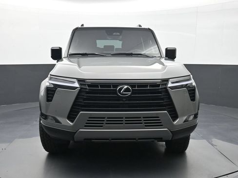 Used 2026 Lexus GX 550 AWD/4WD image 24