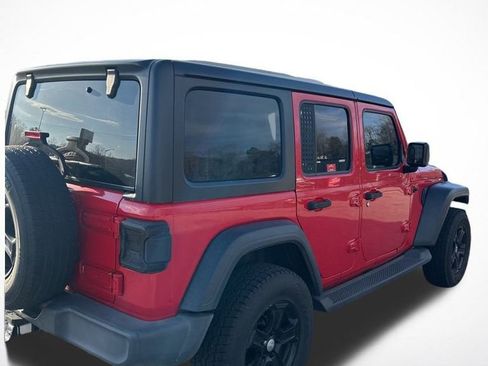 Used 2019 Jeep Wrangler Unlimited Sport S image 5