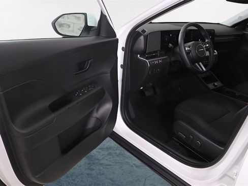 New 2025 Hyundai Kona SEL FWD image 13