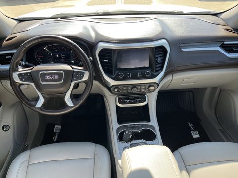 Used 2023 GMC Acadia SLT image 5