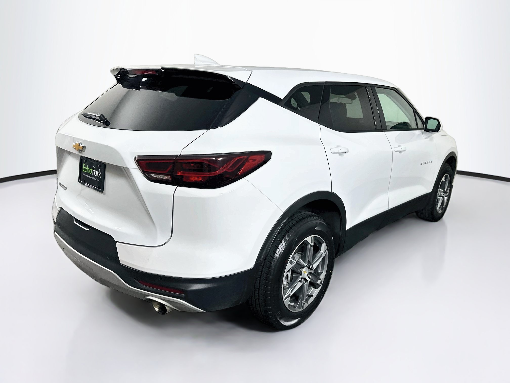 Used 2026 Chevrolet Blazer LT FWD image 9