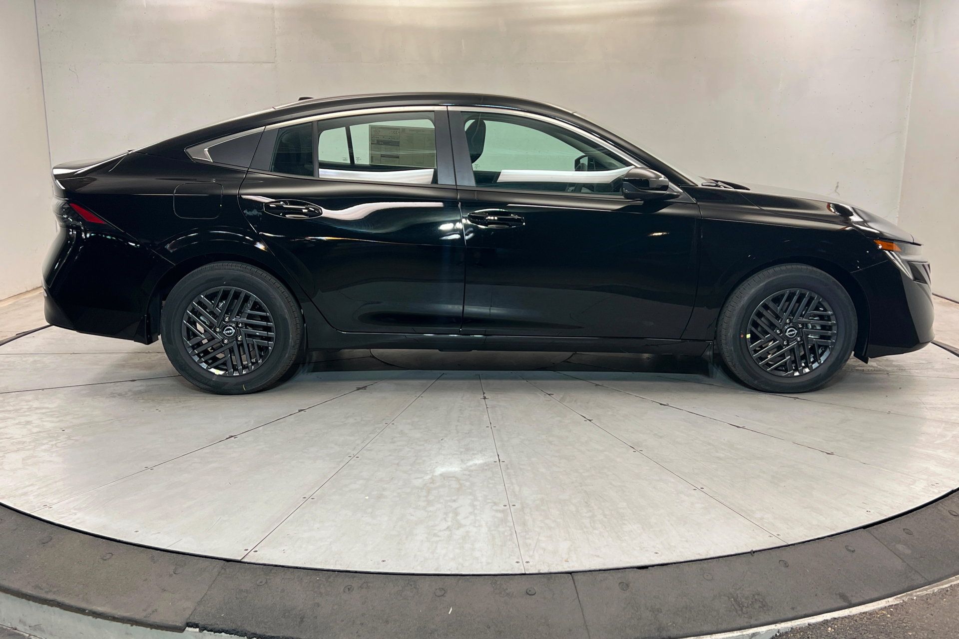 New 2027 Nissan Sentra SV w/ SV Convenience Package FWD image 6