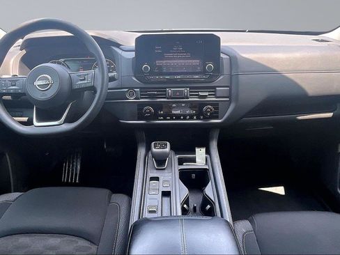 Certified 2023 Nissan Pathfinder S FWD image 17