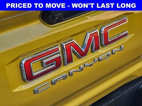 Used 2023 GMC Canyon AT4 image 9