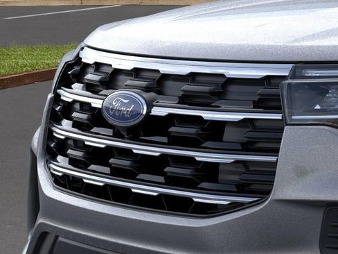 New 2026 Ford Explorer Active AWD/4WD image 17