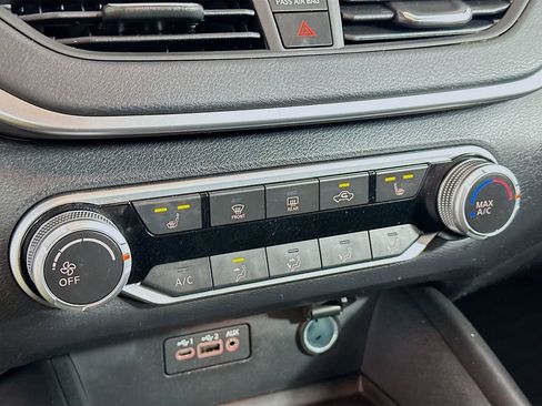 Used 2022 Nissan Altima 2.0 SR image 15