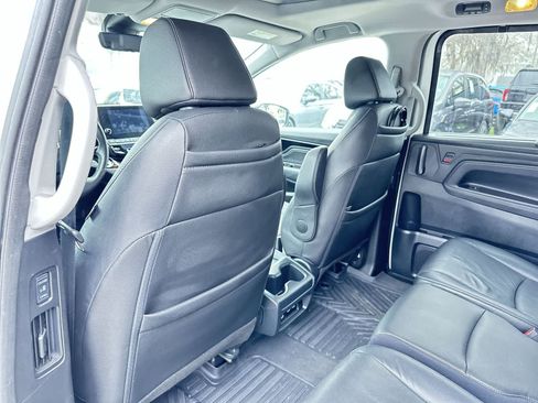 Used 2023 Honda Odyssey Touring image 14