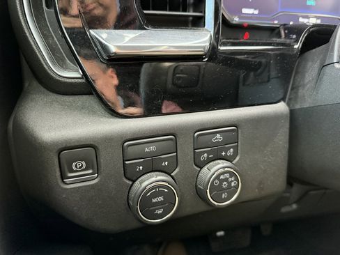 Used 2022 Chevrolet Silverado 1500 RST image 20