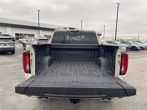 New 2026 GMC Sierra 1500 AT4 w/ AT4 Premium Package image 9