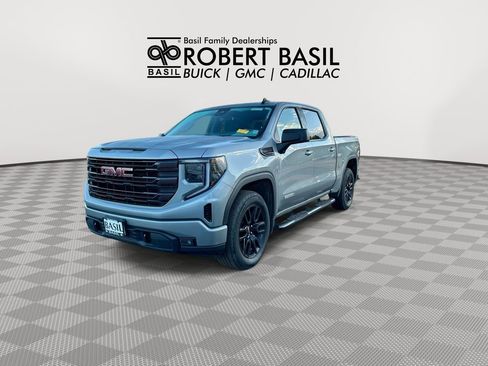 Used 2023 GMC Sierra 1500 Elevation w/ X31 Off-Road Package AWD/4WD image 4