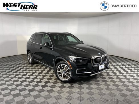 Certified 2023 BMW X5 xDrive40i w/ Parking Assistance Package image 1