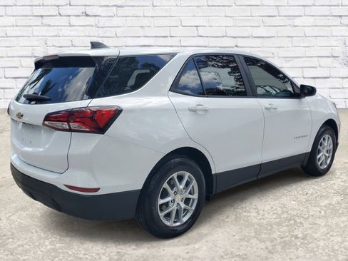 Certified 2024 Chevrolet Equinox LS FWD image 4