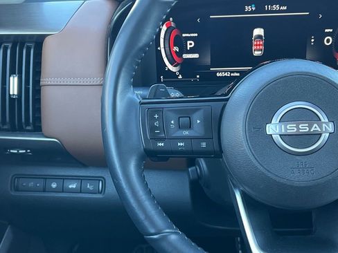 Used 2023 Nissan Pathfinder Platinum w/ Black Appearance Package image 21