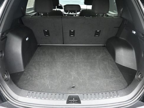 Used 2025 Chevrolet Equinox LT AWD/4WD image 9