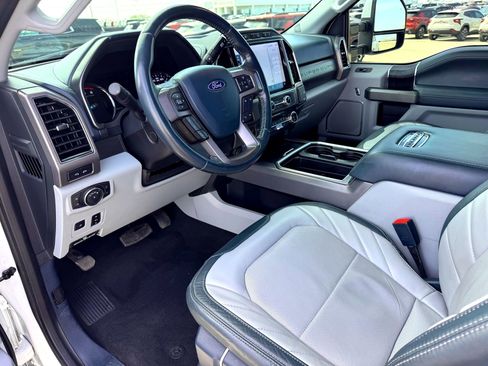 Used 2022 Ford F450 Limited w/ FX4 Off-Road Package AWD/4WD image 14