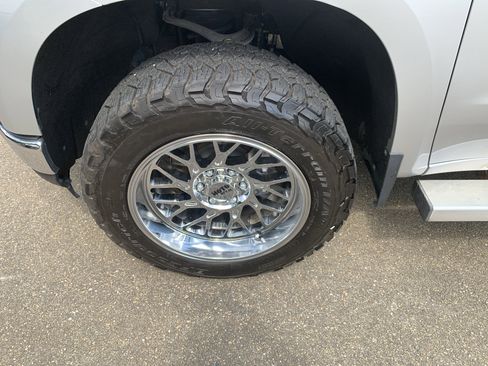 Used 2021 Chevrolet Silverado 1500 LTZ AWD/4WD image 42