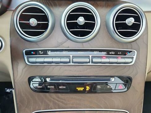 Used 2019 Mercedes-Benz GLC 300 GLC 300 image 49