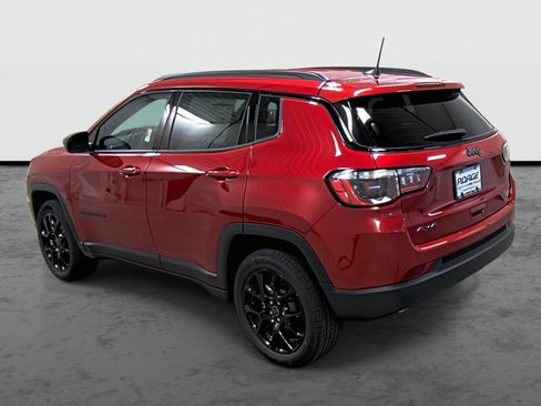 New 2026 Jeep Compass Latitude image 2