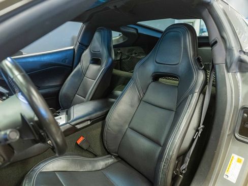 Used 2015 Chevrolet Corvette Stingray Coupe image 10