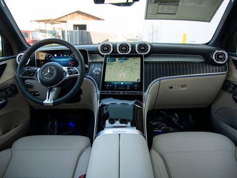 New 2026 Mercedes-Benz GLC 300 4MATIC image 17