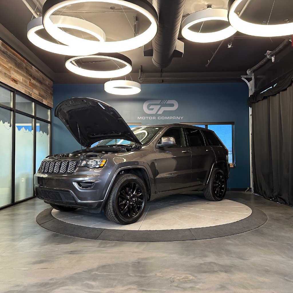 Used 2021 Jeep Grand Cherokee Laredo X AWD/4WD image 25