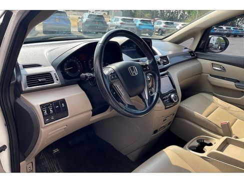 Used 2015 Honda Odyssey Touring Elite image 15