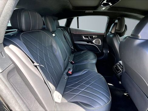 Used 2023 Mercedes-Benz EQS AMG 4MATIC image 25