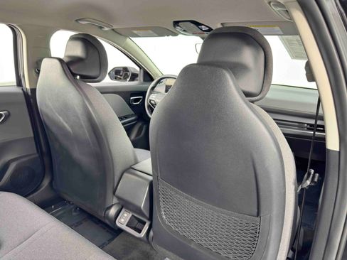 Used 2025 Kia K4 EX image 32