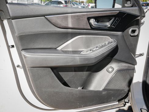 Used 2024 Acura MDX SH-AWD w/ Advance Package image 14