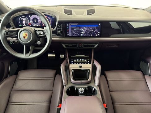 Certified 2024 Porsche Cayenne S AWD/4WD image 17
