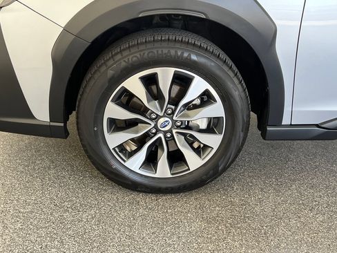 Certified 2023 Subaru Outback Limited AWD/4WD image 28
