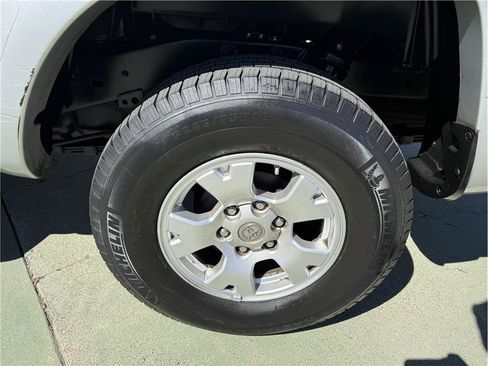 Used 2006 Toyota Tacoma PreRunner RWD image 10