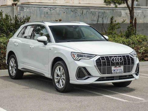 Used 2024 Audi Q3 2.0T Premium AWD/4WD image 3