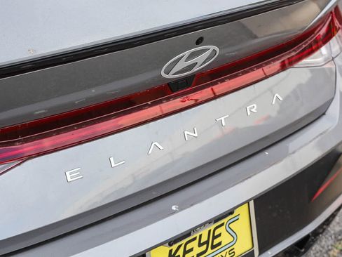 New 2026 Hyundai Elantra SEL Sport FWD image 14