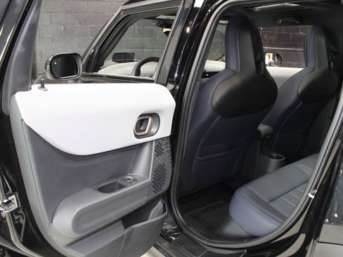 Used 2025 MINI Cooper S image 40