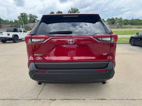 Used 2020 Toyota RAV4 LE w/ All Weather Liner Package FWD image 8