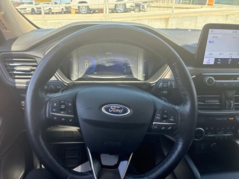 Used 2020 Ford Escape Titanium AWD/4WD image 26