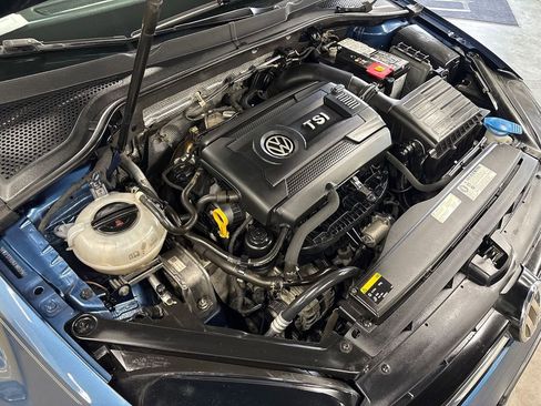 Used 2015 Volkswagen Golf S w/ Lighting Package image 55