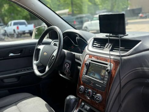 Used 2014 Chevrolet Traverse LT w/ All-Star Edition FWD image 12