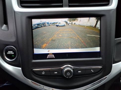 Used 2020 Chevrolet Sonic LT image 10