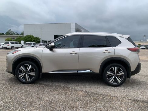 Used 2023 Nissan Rogue SL FWD image 5