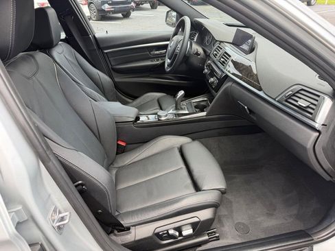 Used 2018 BMW 330i xDrive Sedan w/ Convenience Package AWD/4WD image 28